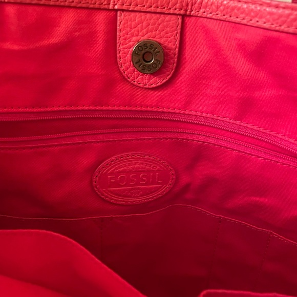 Fossil Vibrant Red Tote Bag - Picture 4 of 8